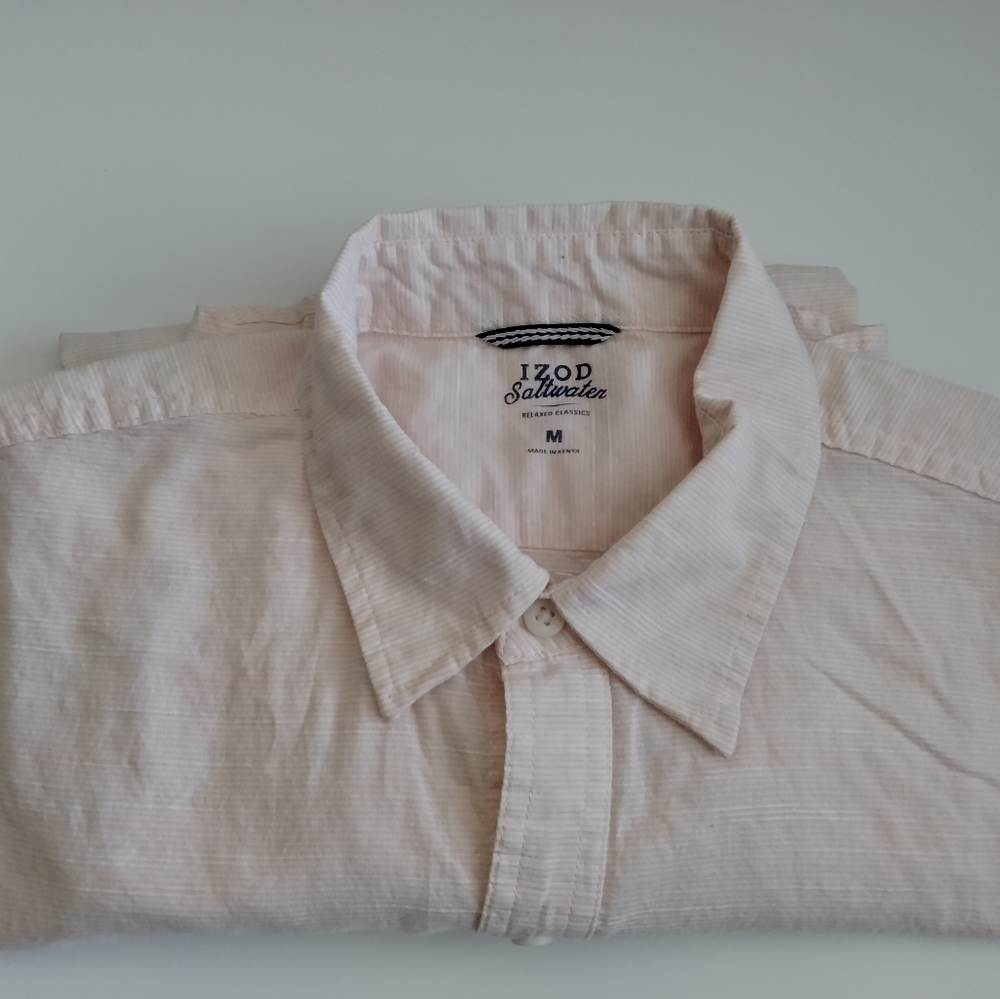Short sleeve button down